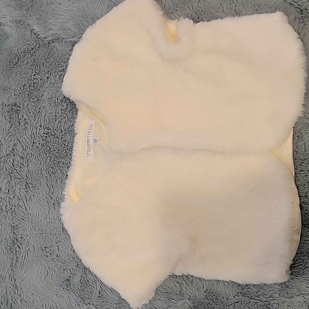 Girl's Shrug